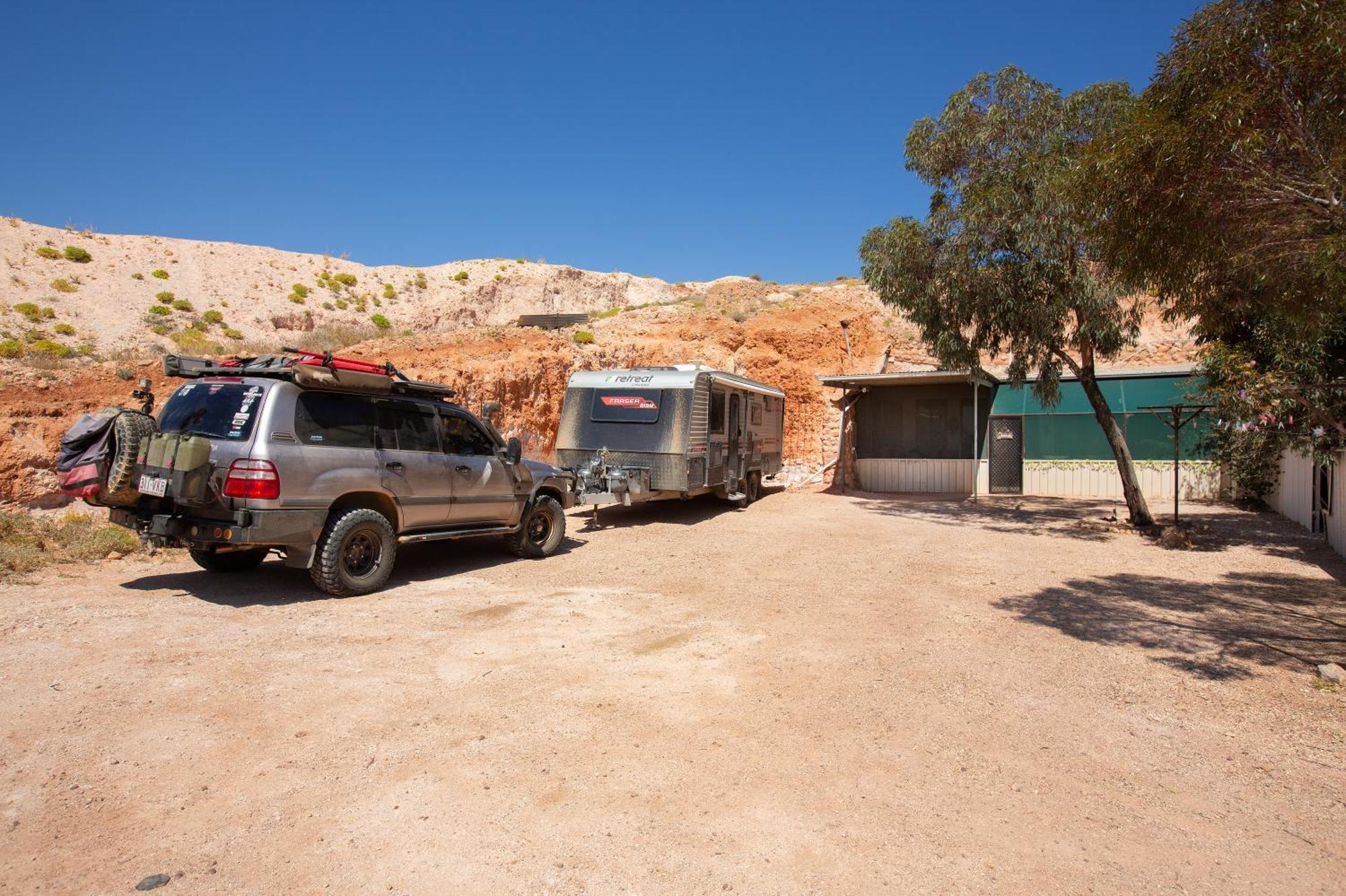 Hotel Di'S Dugouts à Coober Pedy Extérieur photo