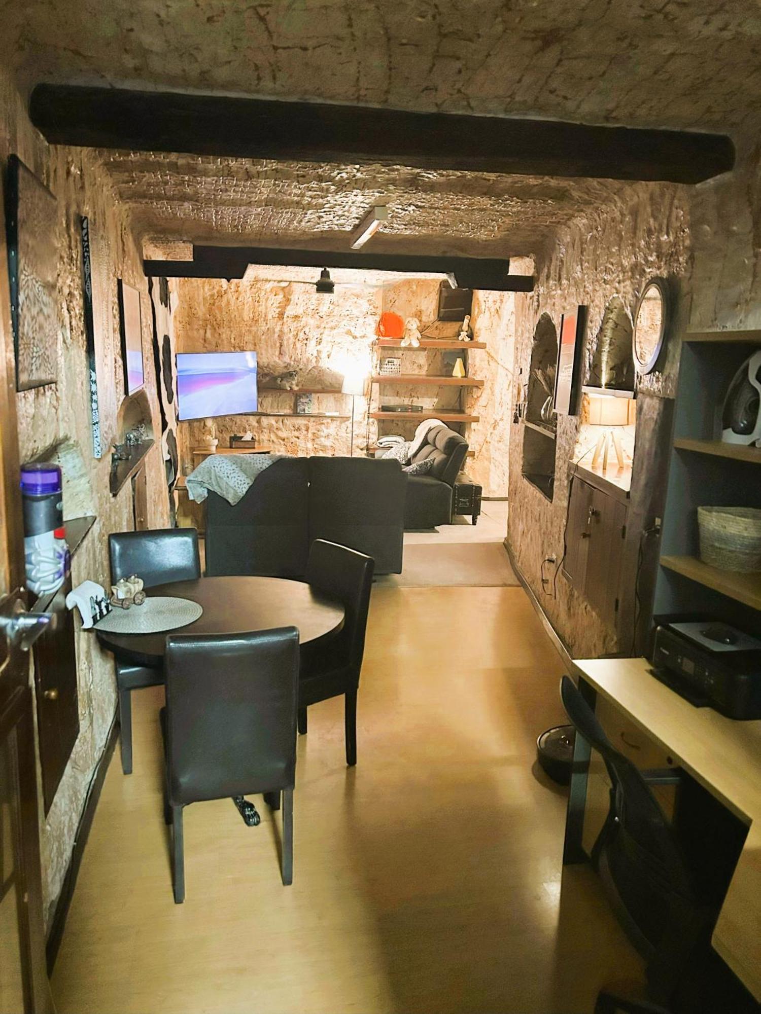Hotel Di'S Dugouts à Coober Pedy Extérieur photo